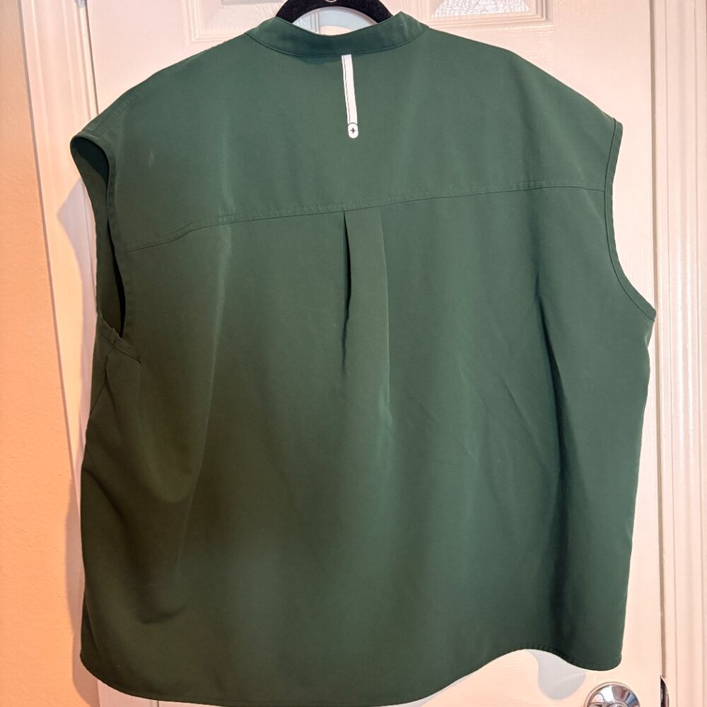 British Racing Green Rafaela Oversized Scrub Top™ - Picture 2 of 3